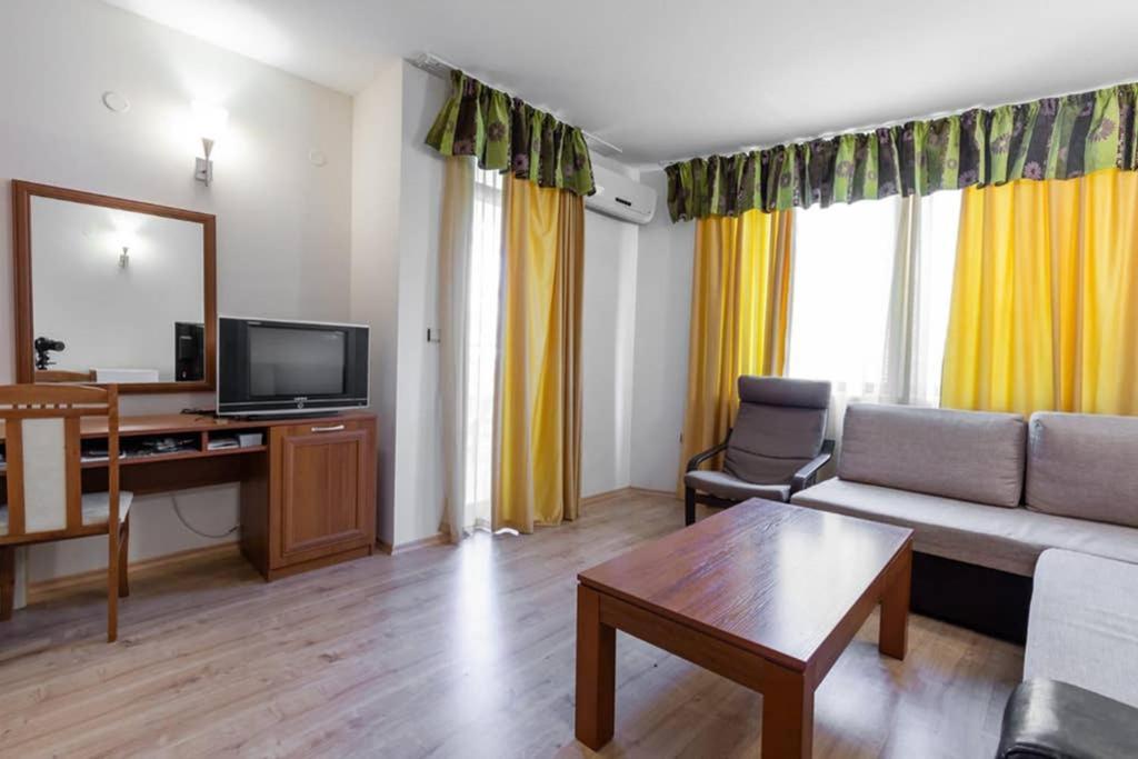 Avalon Appartament Da Lary Sunny Beach Ngoại thất bức ảnh