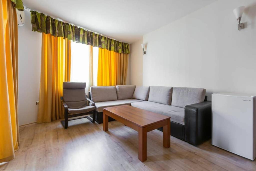 Avalon Appartament Da Lary Sunny Beach Ngoại thất bức ảnh