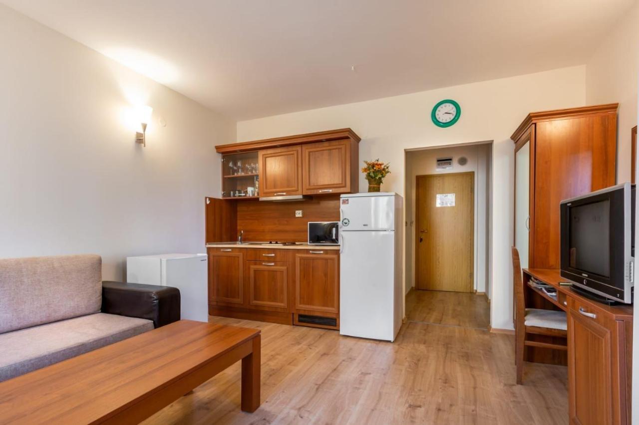 Avalon Appartament Da Lary Sunny Beach Ngoại thất bức ảnh